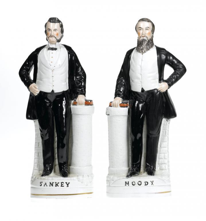 A PAIR OF STAFFORDSHIRE EARTHENWARE