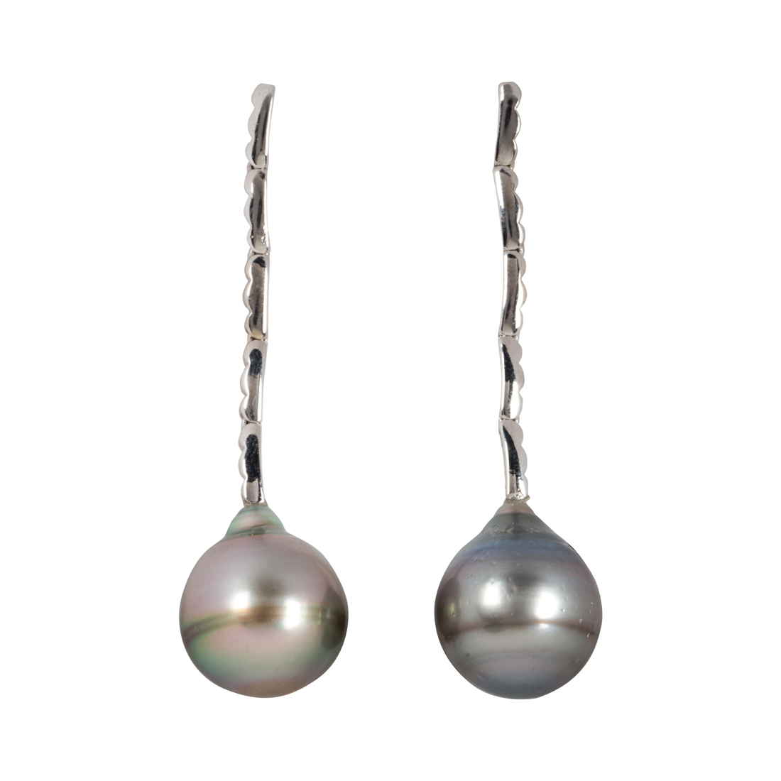 A PAIR OF TAHITIAN SOUTH SEA