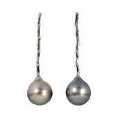 A PAIR OF TAHITIAN SOUTH SEA P