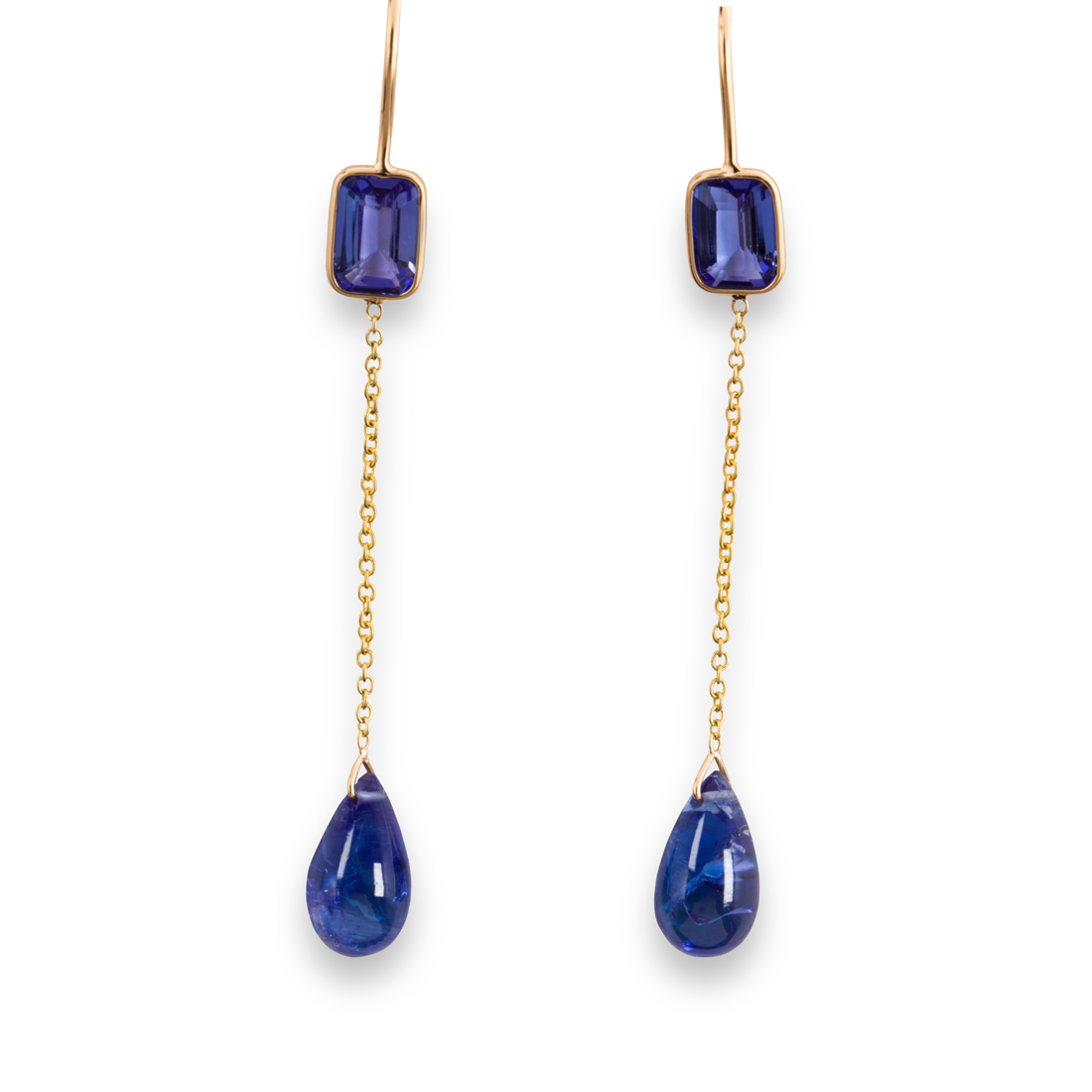 A PAIR OF TANZANITE AND EIGHTEEN