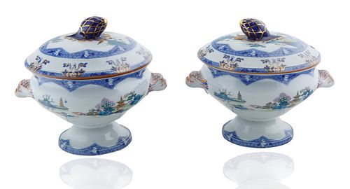 A PAIR OF TWO PORCELAIN SAUCE