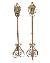A PAIR OF VENETIAN-STYLE TOLE