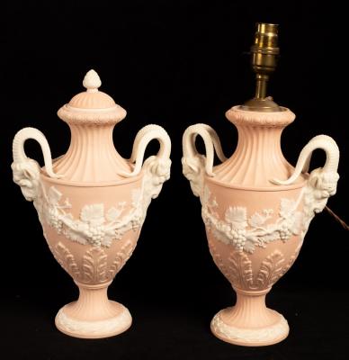 A pair of Wedgwood pink