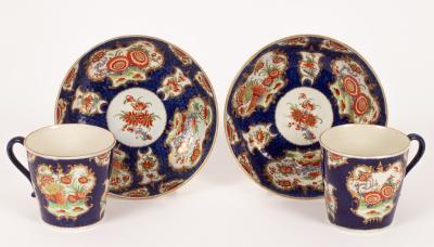 A pair of Worcester blue scale