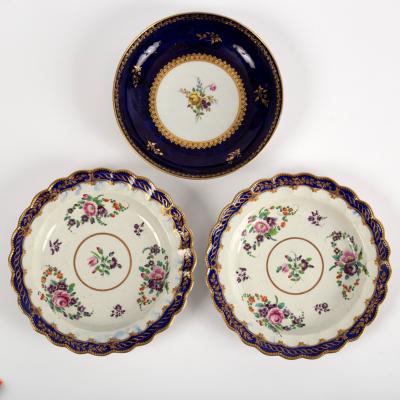A pair of Worcester lobed plates