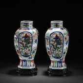 A PAIR OF WUCAI DRAGON PATTERN