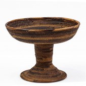 A PAIUTE PEDESTAL BASKET A Pai