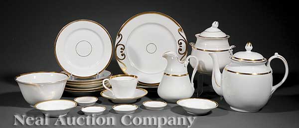 A Paris Porcelain Anneau d'Or