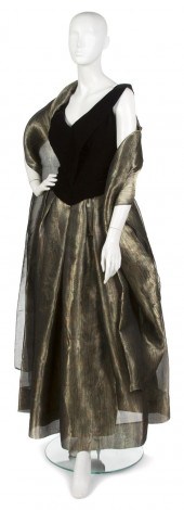* A Pauline Trigere Black Velv