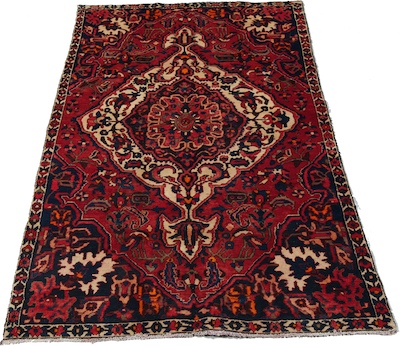 A Persian Baktiari Rug Apprx. 8'-4"