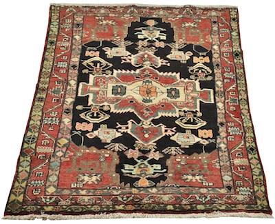 A Persian Lilihan Rug Approx. 6'-6"