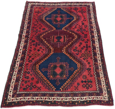 A Persian Shiraz Area Rug Apprx.