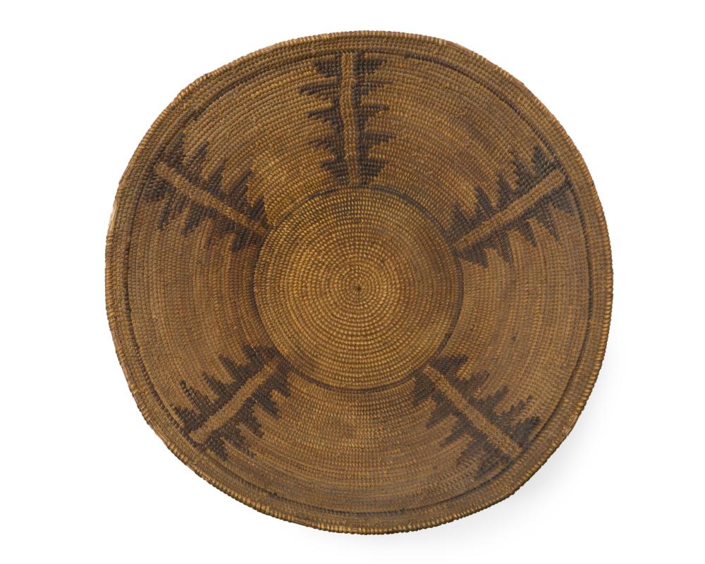A PIMA INDIAN BASKETA Pima Indian
