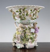 A Plaue porcelain centrepiece