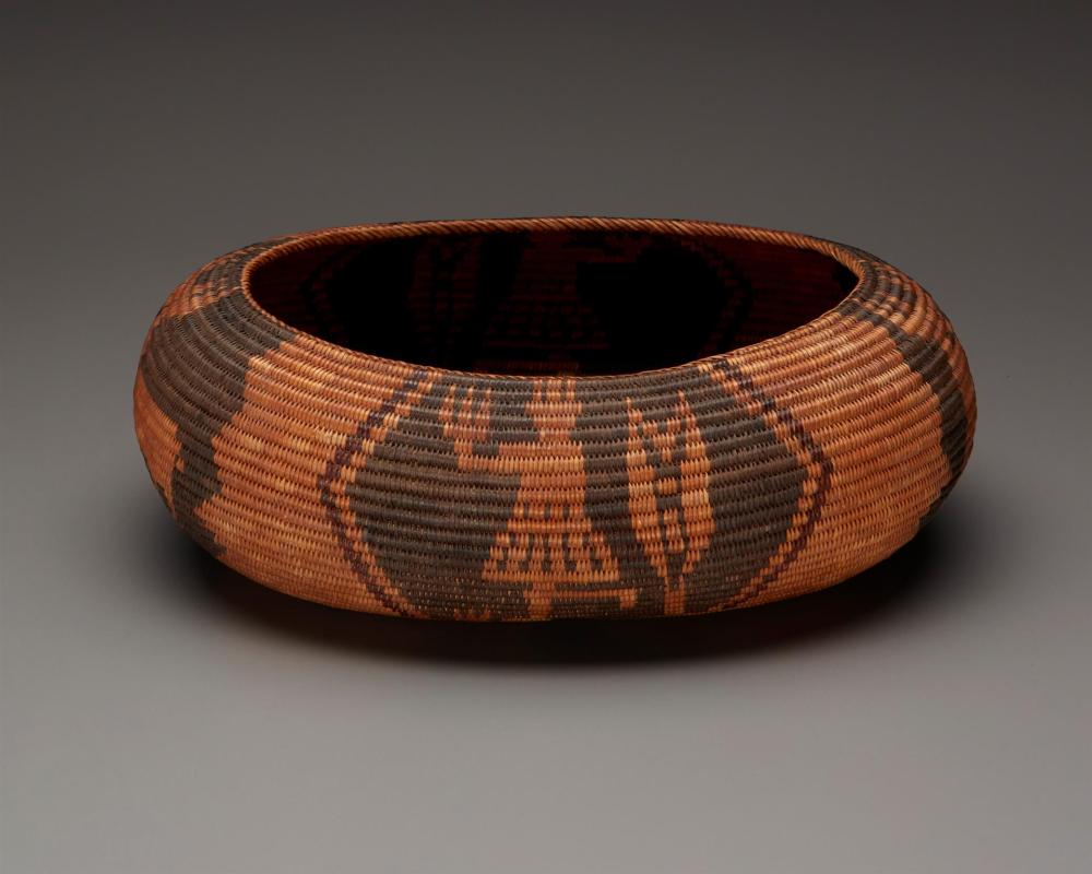 A POLYCHROME POMO PICTORIAL BASKETA