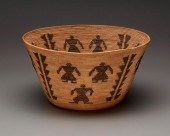 A POLYCHROME YOKUTS BASKETA po