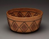 A POLYCHROME YOKUTS BASKETA po