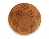 A POLYCHROME YOKUTS BASKETA po