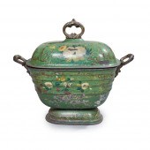 A PONTYPOOL TYPE GREEN TOLE CO