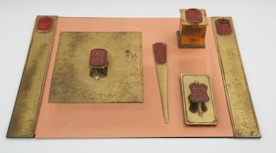 A Potter Studio Desk Set