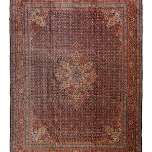 A Qazvin Wool Rug 20th Century 13