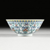 A QING DYNASTY DOUCAI ENAMELED