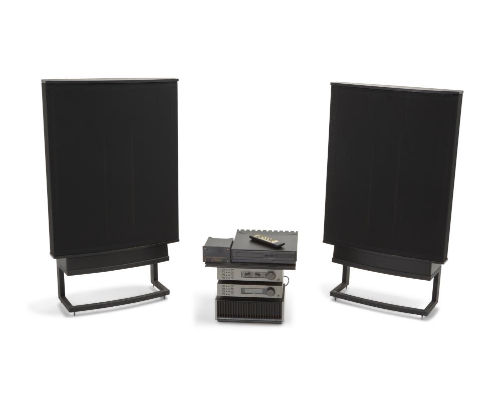 A QUAD MULTI-PIECE HI-FI SOUND