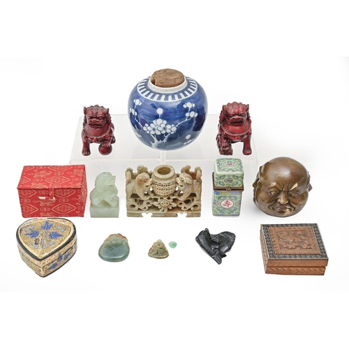 A quantity of Chinese and South