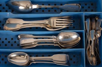 A quantity of fiddle pattern silver