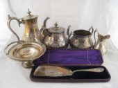 A quantity of silver plate com