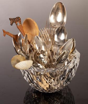 A quantity of silver tea and