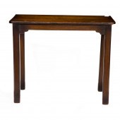 A QUARTER SAWN OAK SIDE TABLE