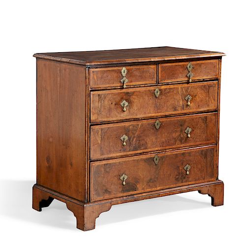 A QUEEN ANNE CROSSBANDED WALNUT