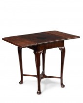 A QUEEN ANNE-STYLE DROP-LEAF T