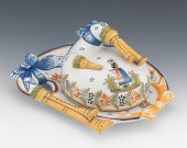 A Quimper Bagpipe Form Plate w