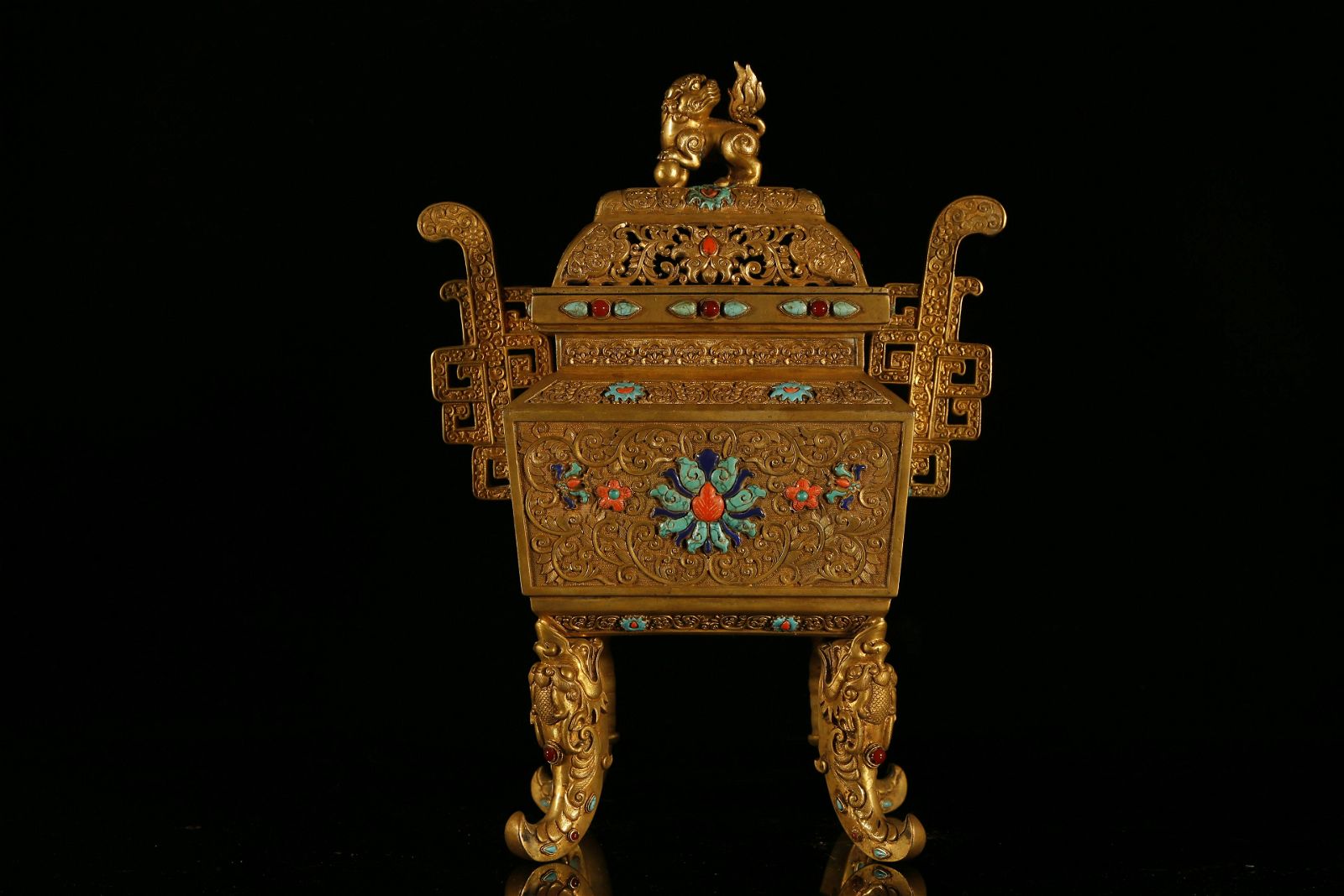 A RARE AND FINE GILT-BRONZE