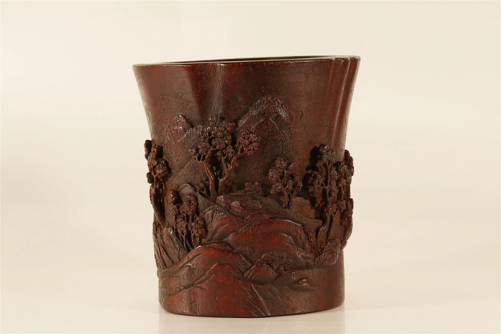 A RARE EAGLEWOOD 'LANDSCAPE AND