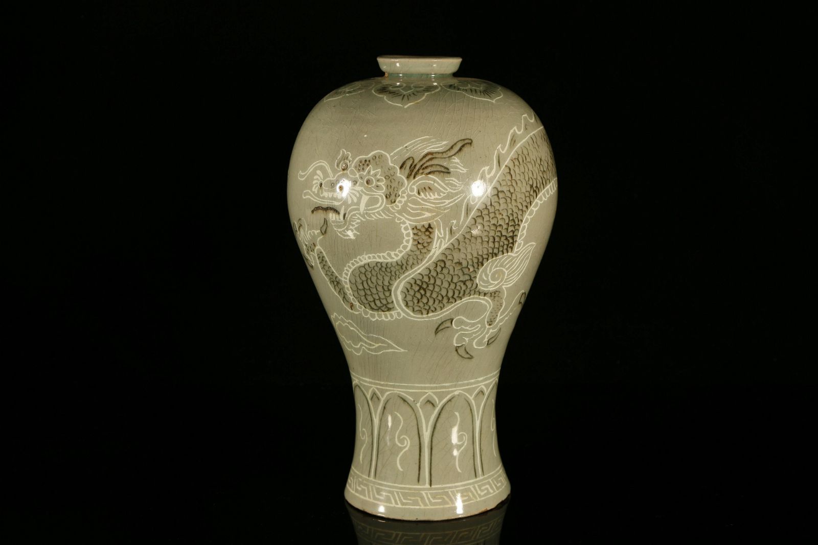 A RARE KOREAN CELADON-GLAZED