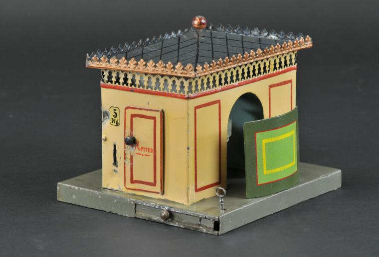 a/ RARE MARKLIN PUBLIC TOILETTE