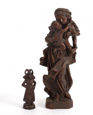 A resin figure Madonna and Child,