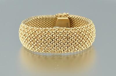 A Retro 14k Gold Bracelet Watch