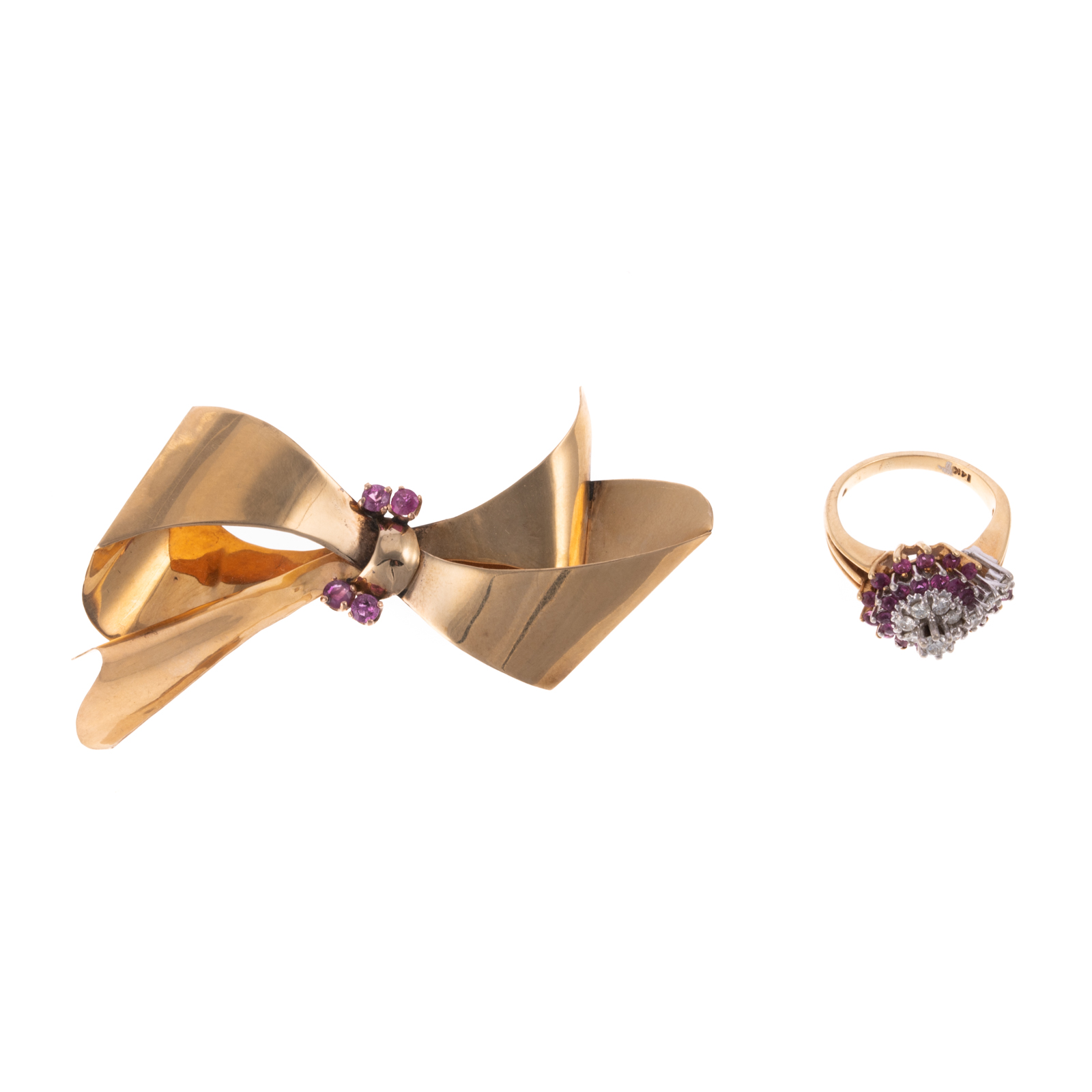 A RETRO BROOCH & RUBY & DIAMOND