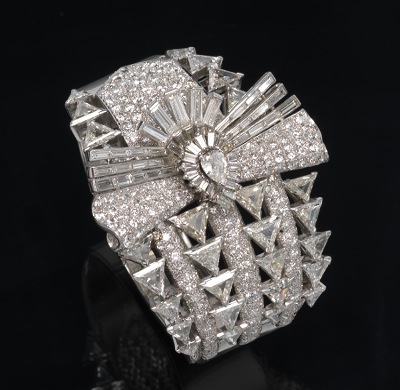 A Retro Diamond Cuff Bracelet