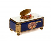 A REUGE SINGING BIRD AUTOMATON