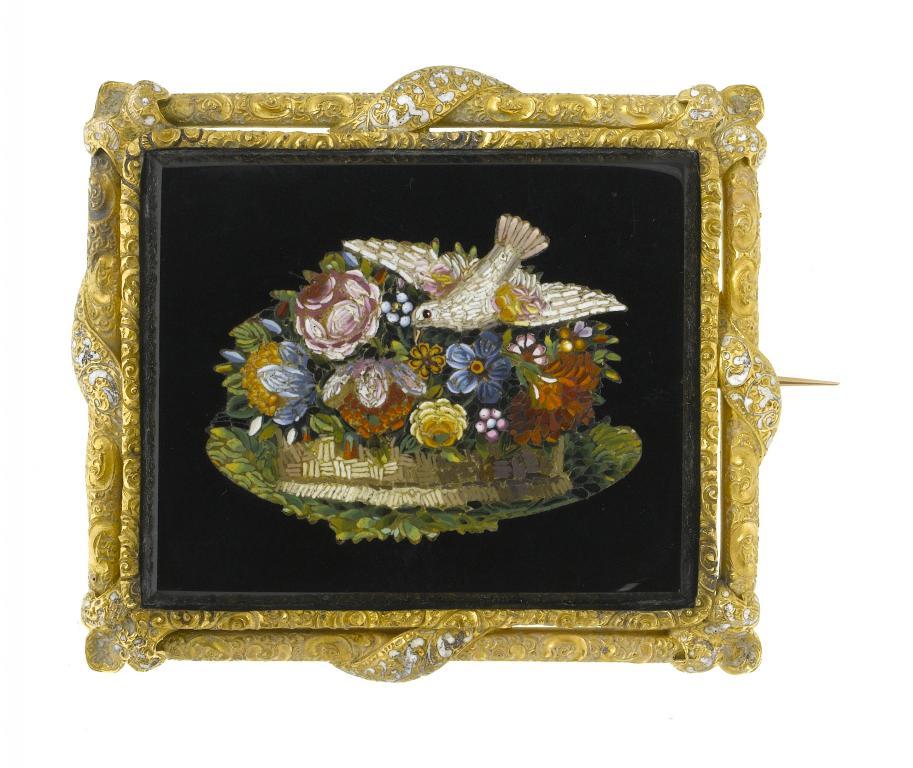 A ROMAN MICROMOSAIC BROOCH the