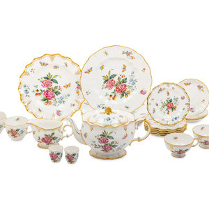 A Royal Crown Derby Porcelain Derby