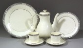 A Royal Doulton bone china din