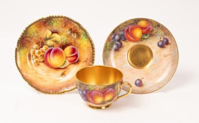 A Royal Worcester cabinet cup and