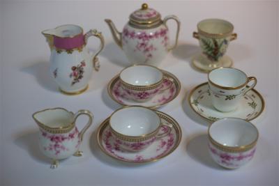 A Royal Worcester part tea service,