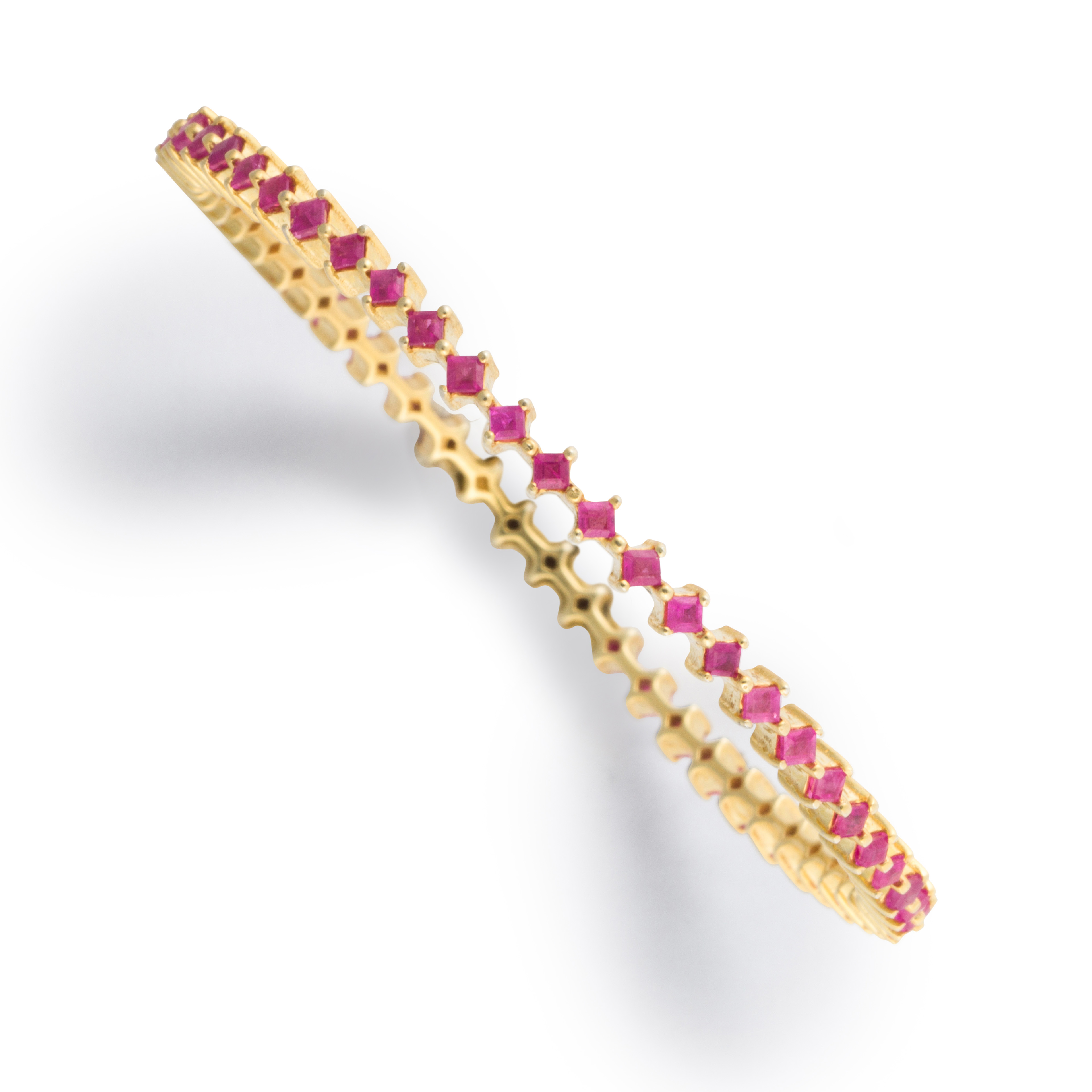 A RUBY BANGLE BRACELET A ruby